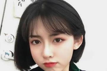 初中女生最火发型，好看还符合校规哦(前漏眉侧漏耳)